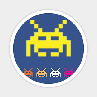 1 bit retro game alien Magnet